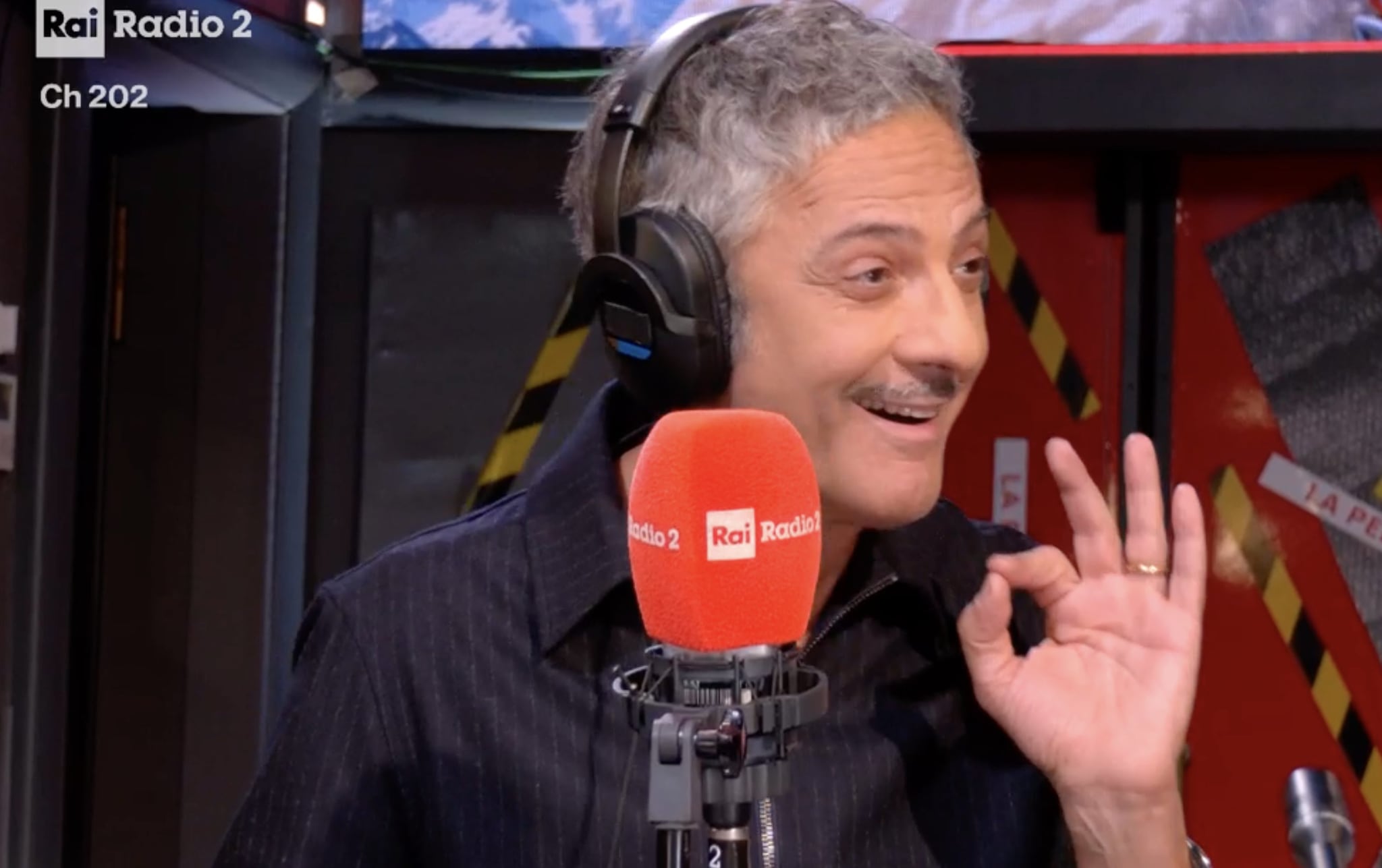 Fiorello sotto attacco di Mediaset dopo Corona: "Un ospite bloccato dai vertici, non me lo dimentico"