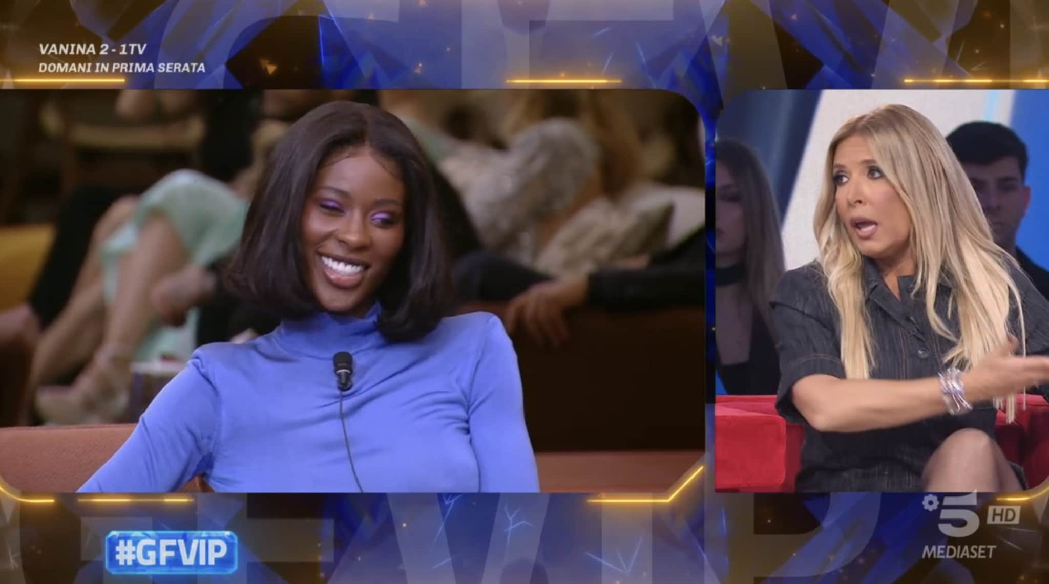 Selvaggia Lucarelli punge Ibiza Altea: "Accetta il due di picche di Renato e vivitela serenamente"