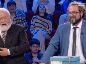 La puntata di Affari Tuoi con Domenico dal Molise e suo padre è una lezione di spettacolo televisivo