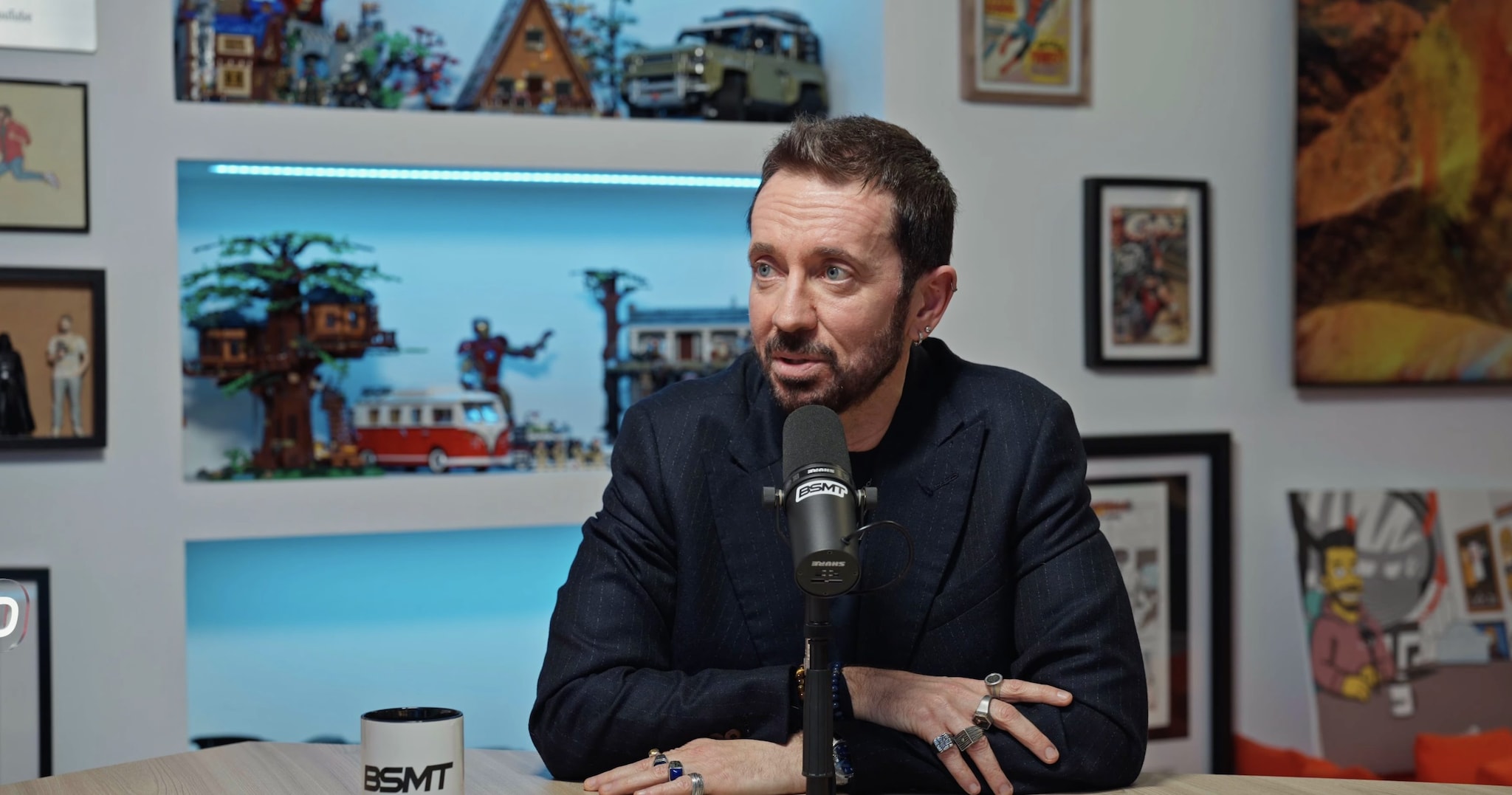 Scanzi: "Non vado in tv con Sgarbi, Gasparri, Santanché e Renzi" e conferma il retroscena di Fanpage su Mediaset