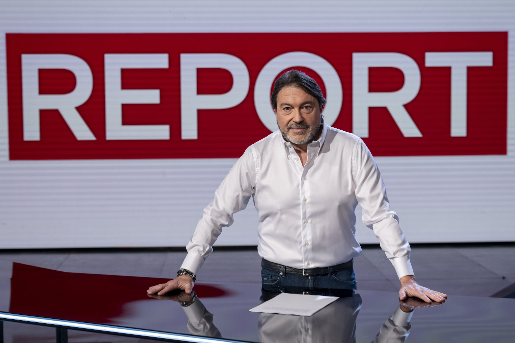 Aggredita la troupe di Report durante un servizio: "La loro violenza non ci fermerà"