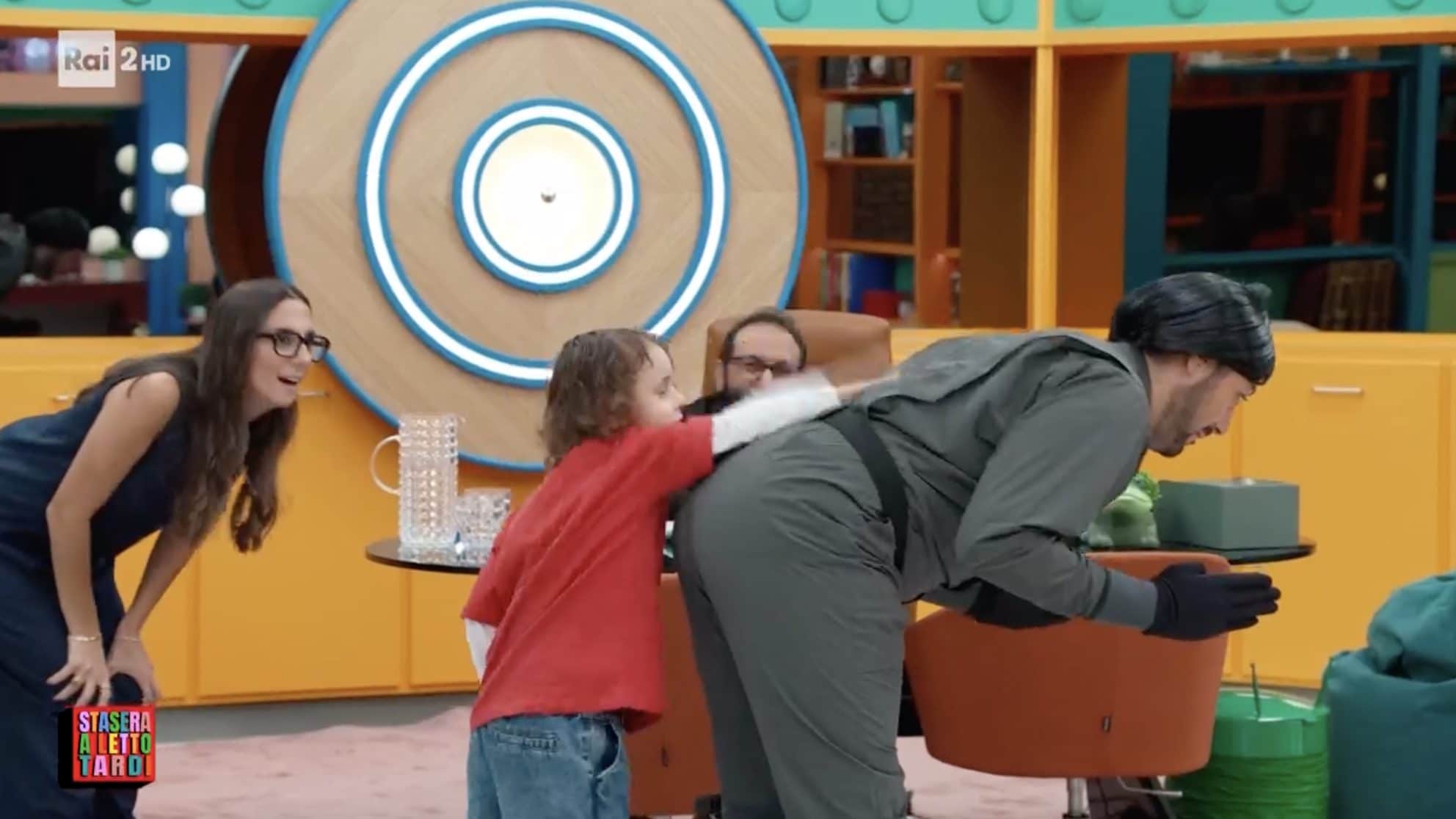 Ciro nei panni di "Cirobot"