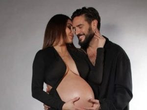 Alex Belli e Delia Duran genitori, è nato il loro primo figlio Gabriel