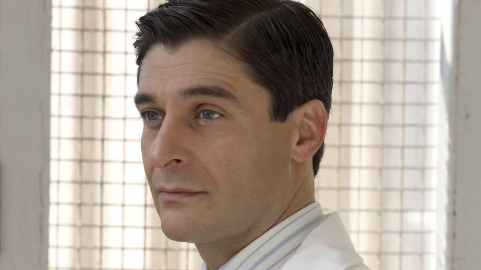 Le libere donne, stasera l'addio di Lino Guanciale al ruolo di Mario Tobino: non ci sarà una seconda stagione