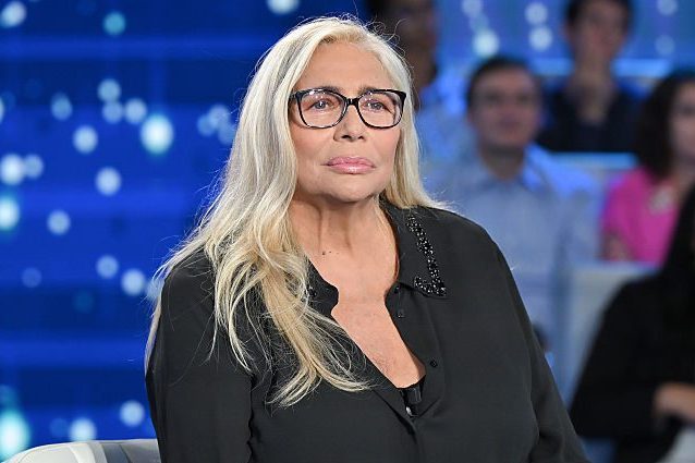 Mara Venier non condurrà Domenica In, l'ipotesi di un addio si fa concreta e apre la strada a nuove conduzioni