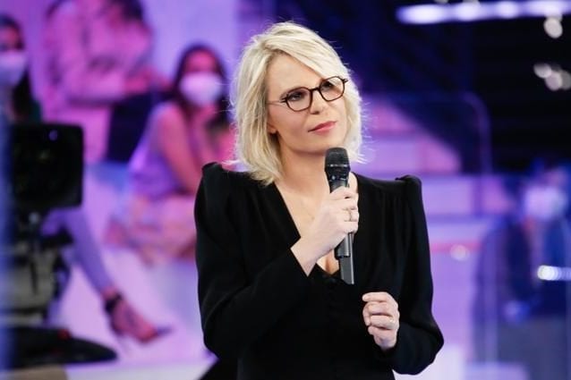 Serale Amici 25, anticipazioni quinta puntata 18 aprile: chi è stato eliminato, ospiti e giudici