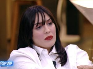 “Francesca Manzini al GF Vip finge o è sincera?”, i dubbi nella Casa: dalle accuse alle reazioni “esagerate”