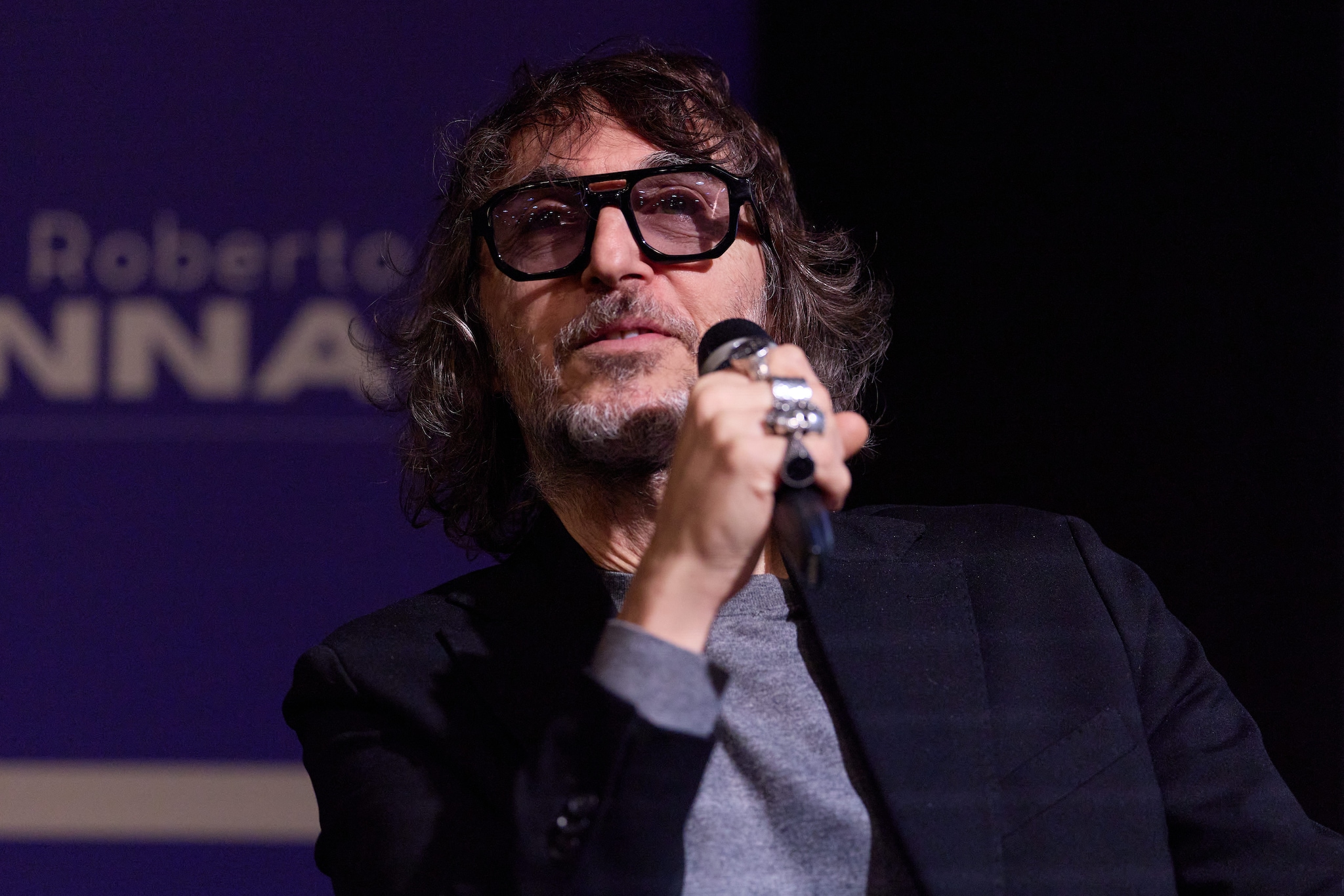 Cruciani giudice di Ballando con le stelle: Fanpage.it apprende che non c'è nessuna trattativa