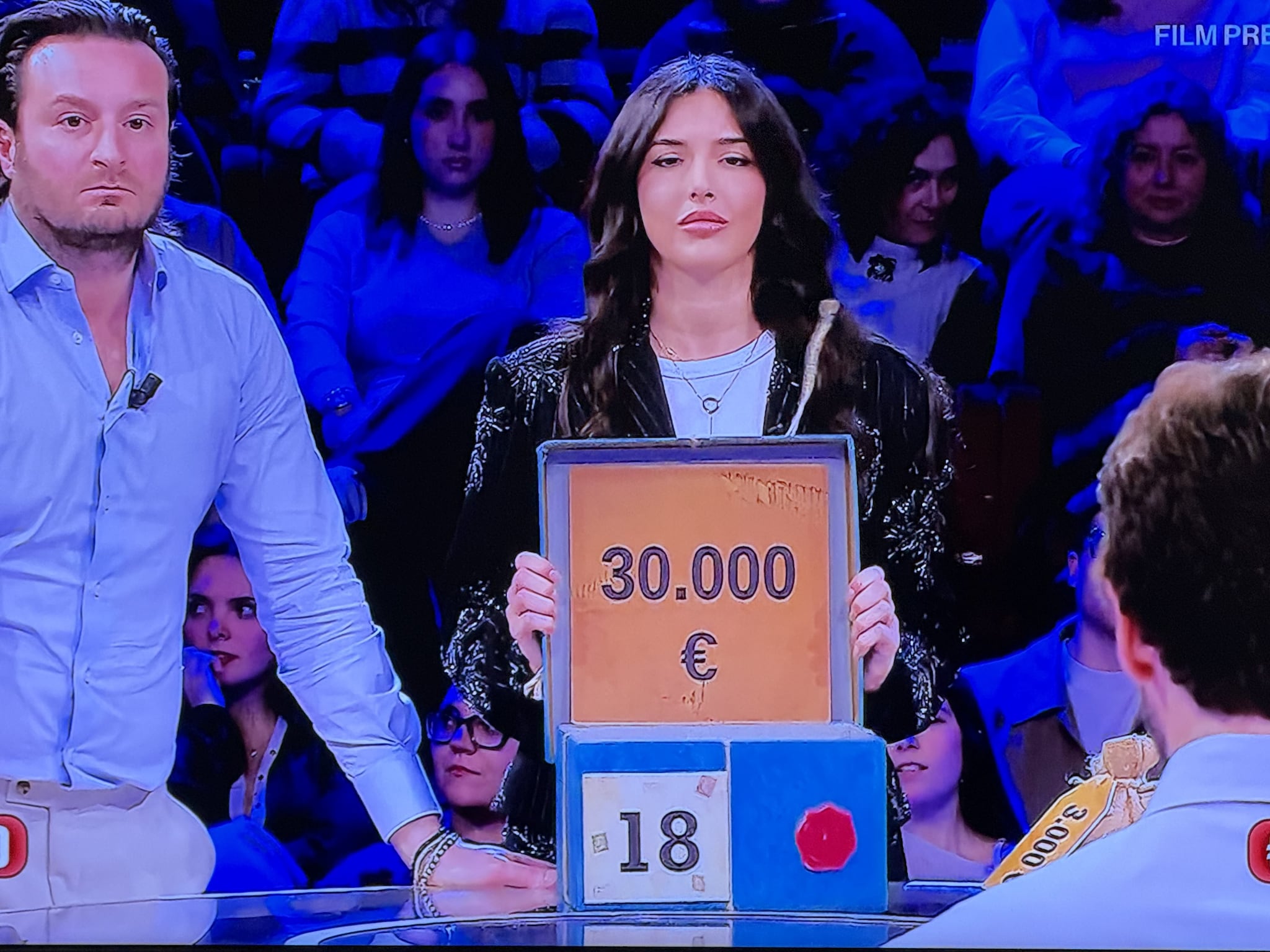 Ad Affari Tuoi inizia a condurre Herbert: Alessia aveva il podio in tasca ma la cabala del Dottore la tradisce