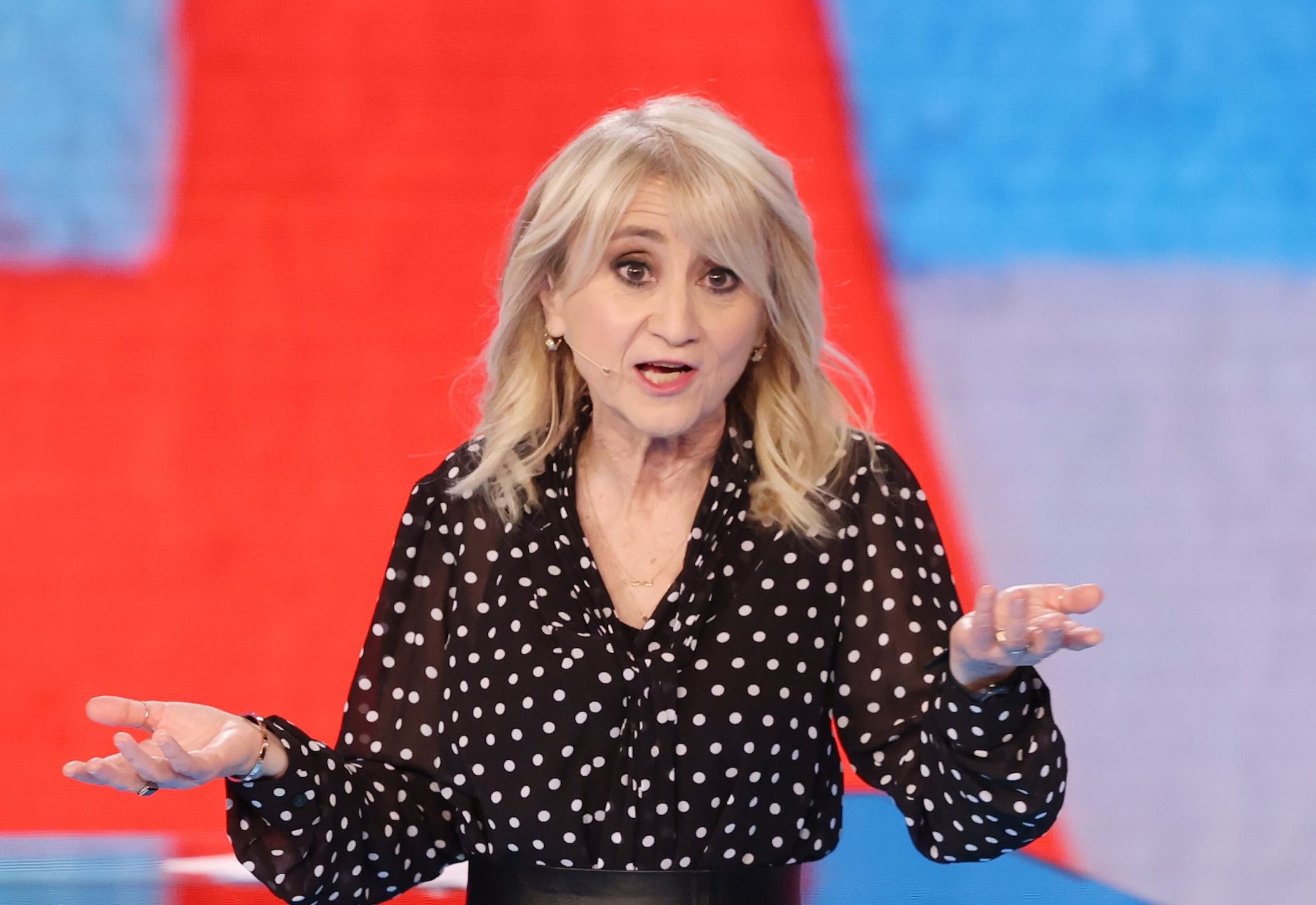 Luciana Littizzetto: "L'Esercito mi ha querelata. I miei figli Vanessa e Jordan prenderanno il mio cognome"