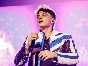 Olly smentisce la “dieta imposta dallo staff” e spiega: “Sto bene con il mio corpo perché lo voglio io”