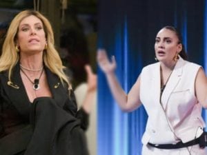 Manzini vuole eliminarsi dal GF Vip per aiutare Paola Caruso, Todaro la blocca: “Il compagno la paga le cene”