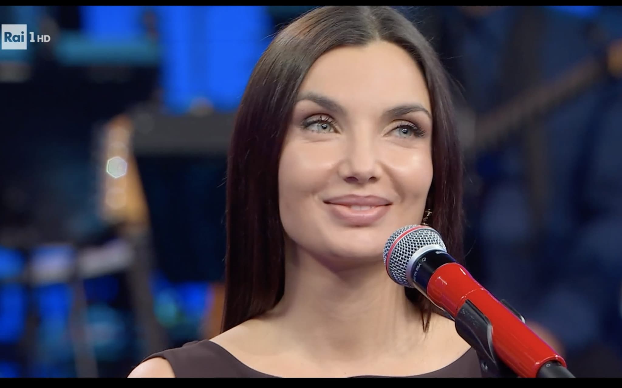 "Stavo svenendo ovunque", Elettra Lamborghini a Canzonissima nonostante i problemi di salute