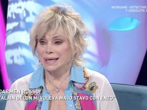 Carmen Russo ha preso un caffè con Stefano De Martino: “Ma solo quello”