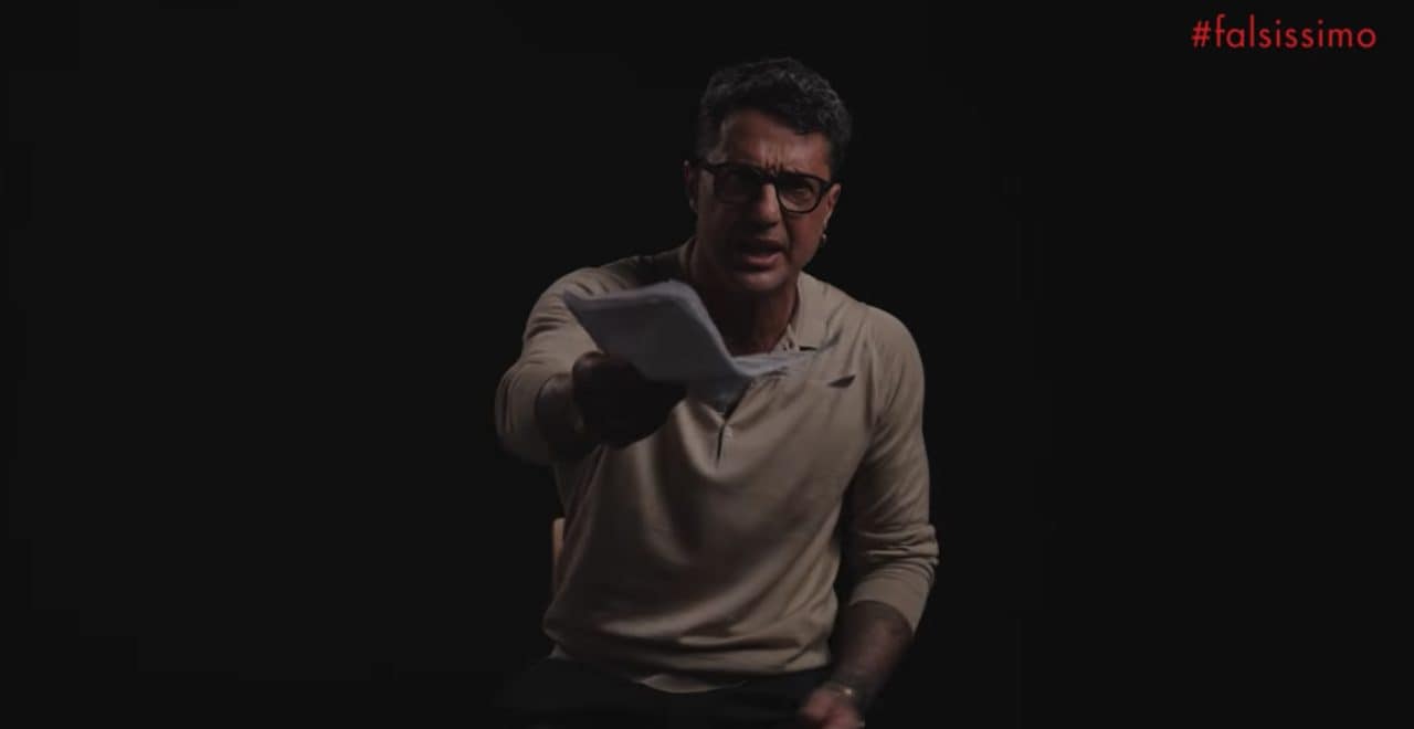 Cosa ha detto Fabrizio Corona nell'ultima puntata di Falsissimo: attacchi a La Russa, Lucarelli, Fedez, Blasi