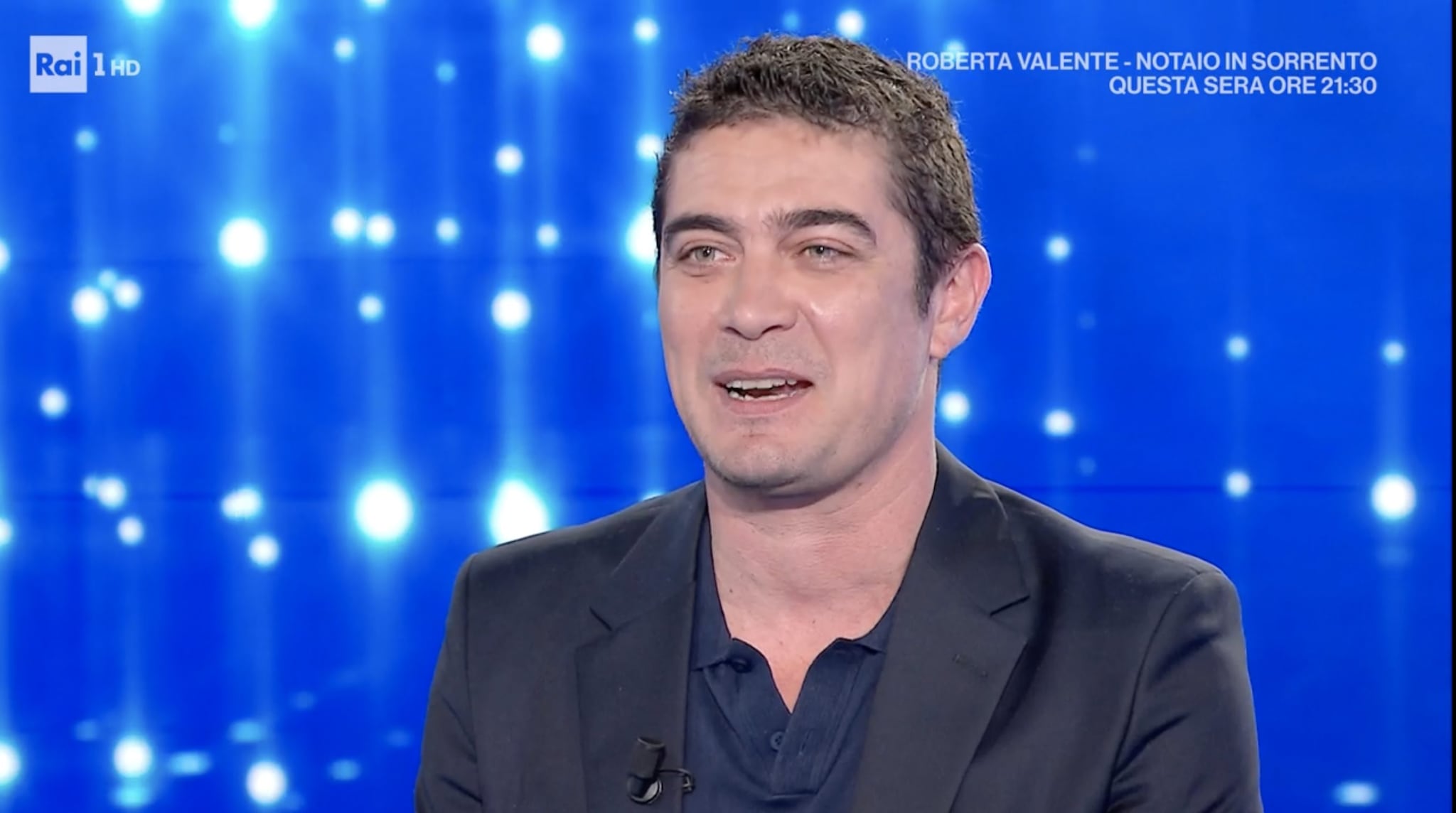 Riccardo Scamarcio: "In vacanza visti i tempi resto in Italia, ho il mio buen retiro in Puglia"