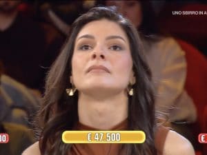Ad Affari Tuoi, Laura frega il Dottore: prende 47mila euro, nel pacco ne aveva la metà