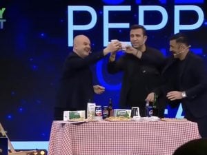 Pio e Amedeo come Peppe Iodice, vip a tavola col cibo popolare: troppe coincidenze col Peppy Night