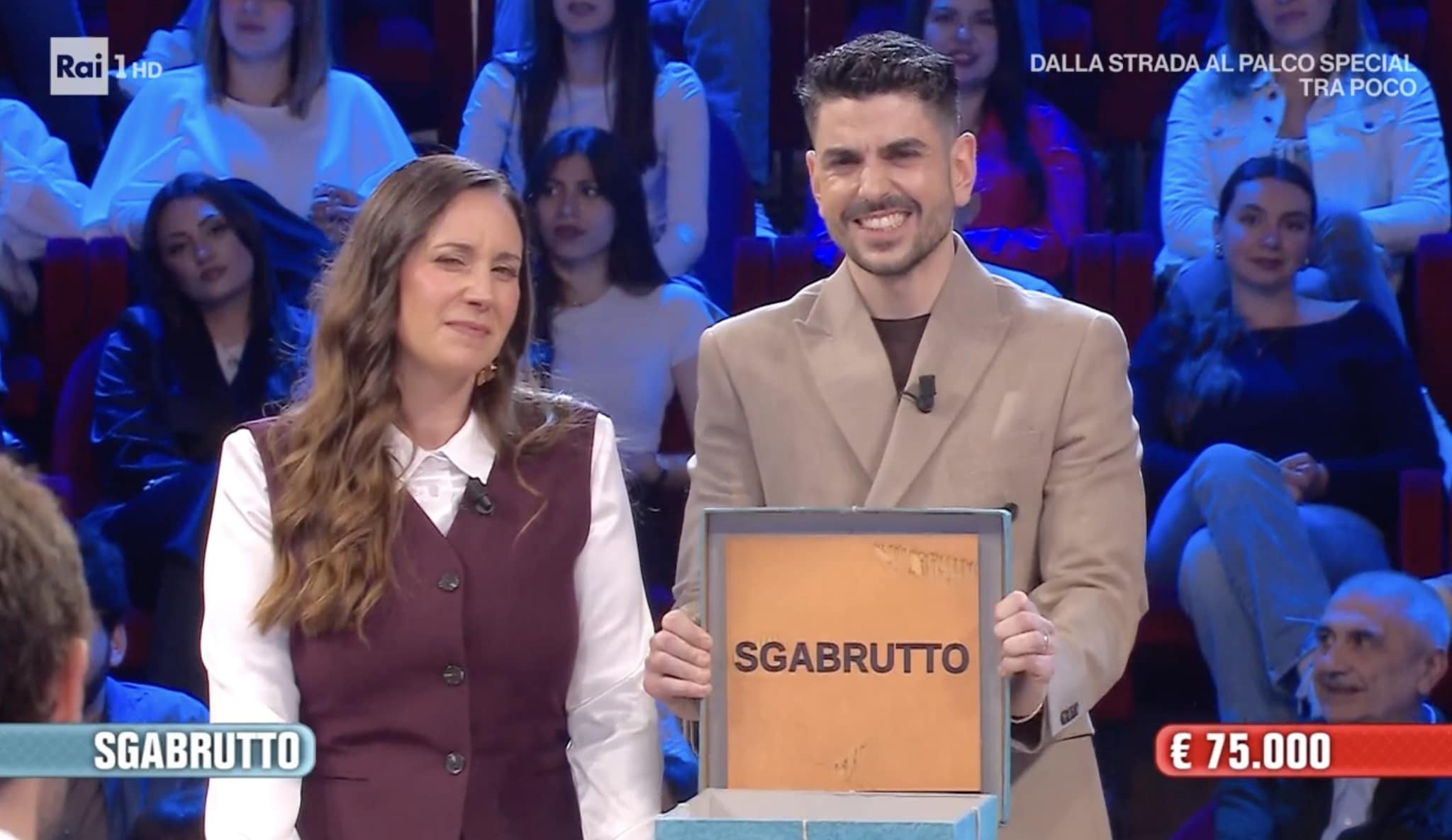 Ad Affari Tuoi, Davide scambia 75mila euro per portarsi a casa uno 'sgabrutto': che delusione