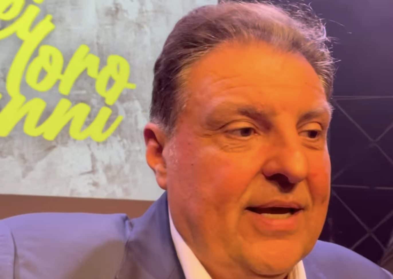 Claudio Lauretta torna in scena dopo la morte del padre: "Ciao Papà, so che eri qui con noi"