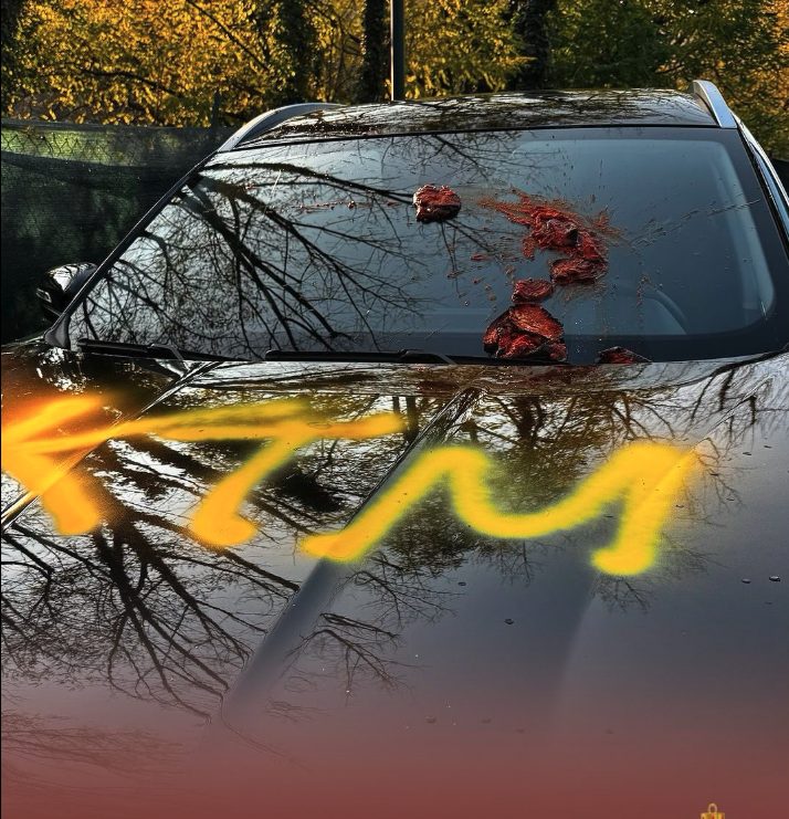 La messinscena dell’auto vandalizzata dai meridionali