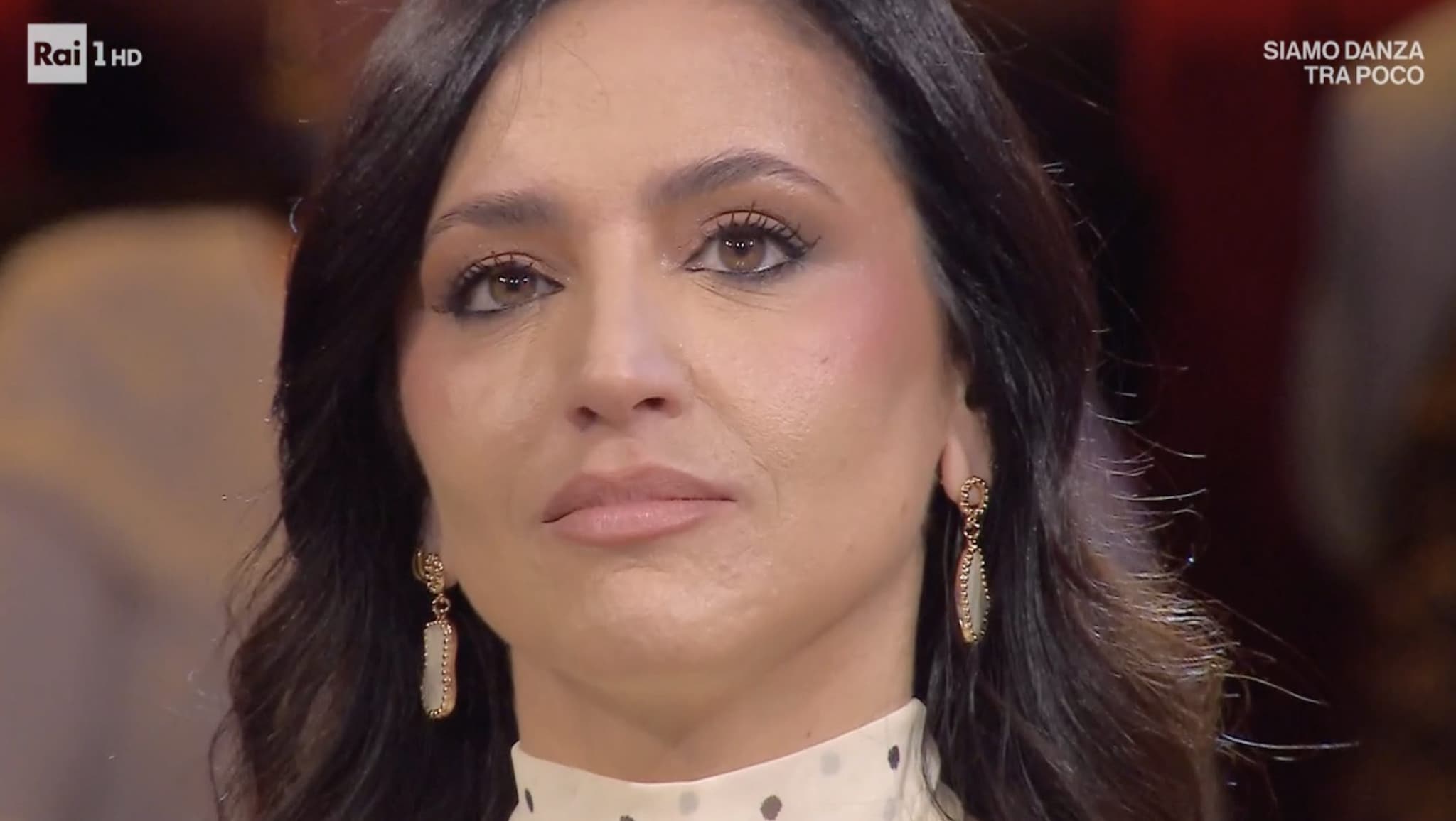 Affari Tuoi, la puntata del 29 aprile: Fedra da Catanzaro beffata dal Veneto, torna a casa con i soli 3mila euro di Gennarino