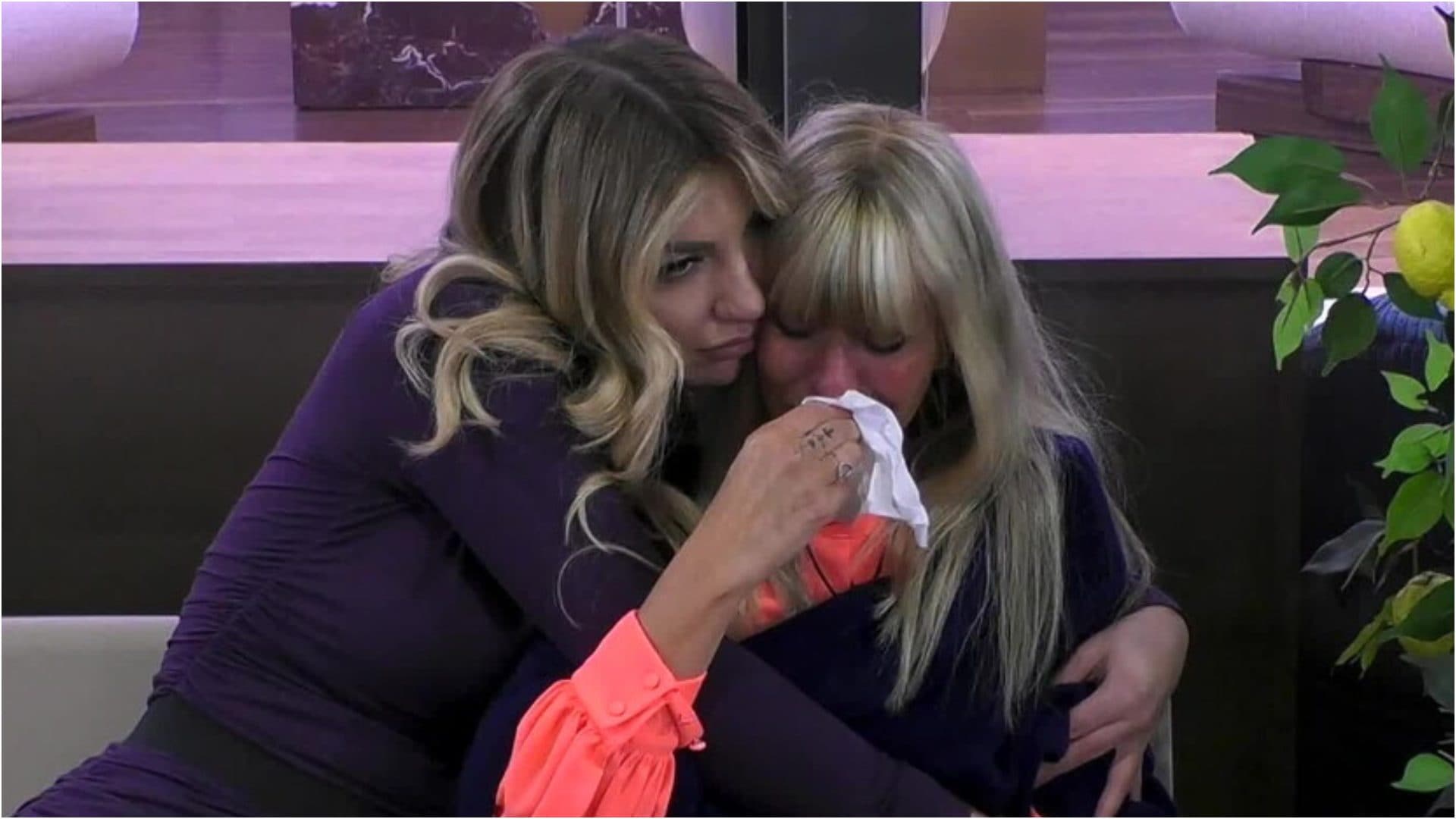 Alessandra Mussolini minaccia di lasciare il GF Vip dopo l'ennesimo scontro con Antonella Elia