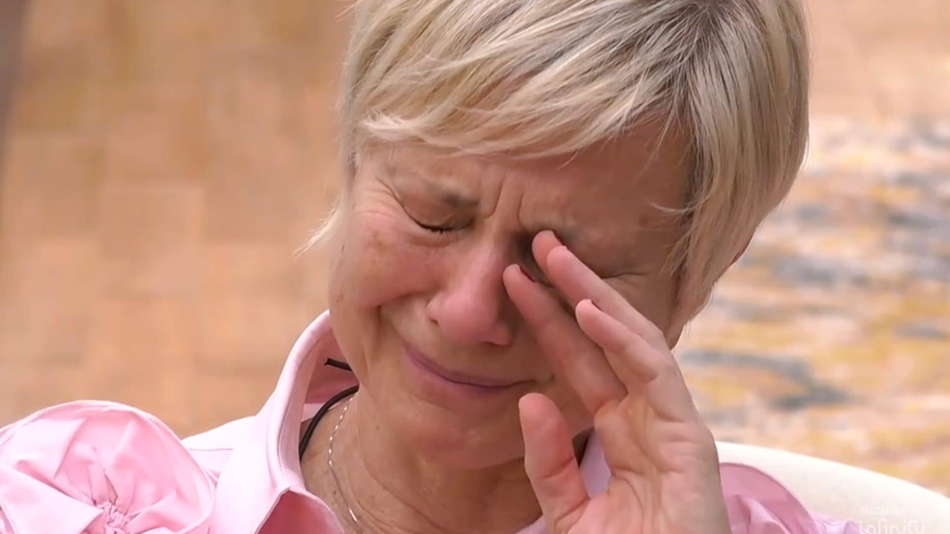 Antonella Elia crolla al Grande Fratello Vip: "Non ce la faccio più"