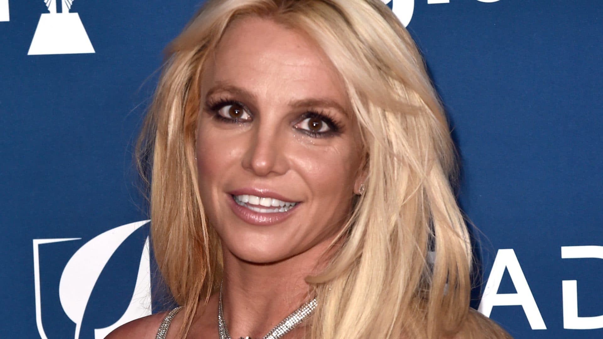 Britney Spears in clinica per disintossicarsi da alcol e droghe: "Ha toccato il fondo"