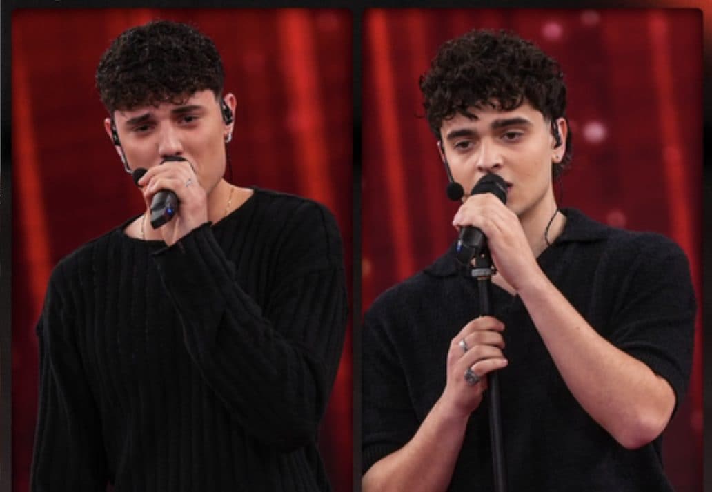 Gard ad Amici blocca l'esibizione dopo aver sbagliato, Amadeus lo rincuora: "A Sanremo succede sempre"