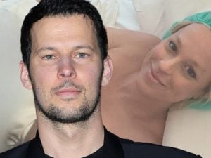 Federica Pellegrini criticata per il parto cesareo, Matteo Giunta: “Non è una via di fuga dal dolore”