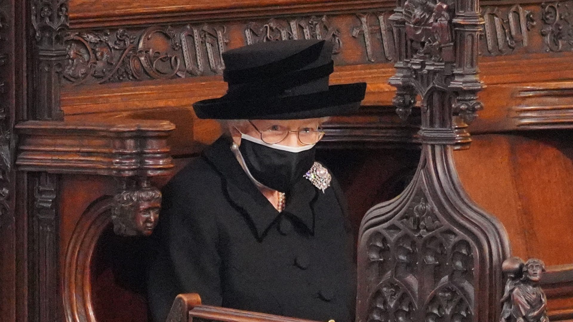 La Regina Elisabetta al funerale del marito Filippo