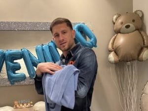 Salvatore Di Carlo è diventato papà: le foto con il piccolo Paolo in braccio, ma è mistero sulla madre