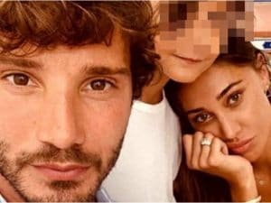 La scelta di Santiago, il figlio di Stefano De Martino e Belén Rodriguez ha chiesto di non apparire più sui social