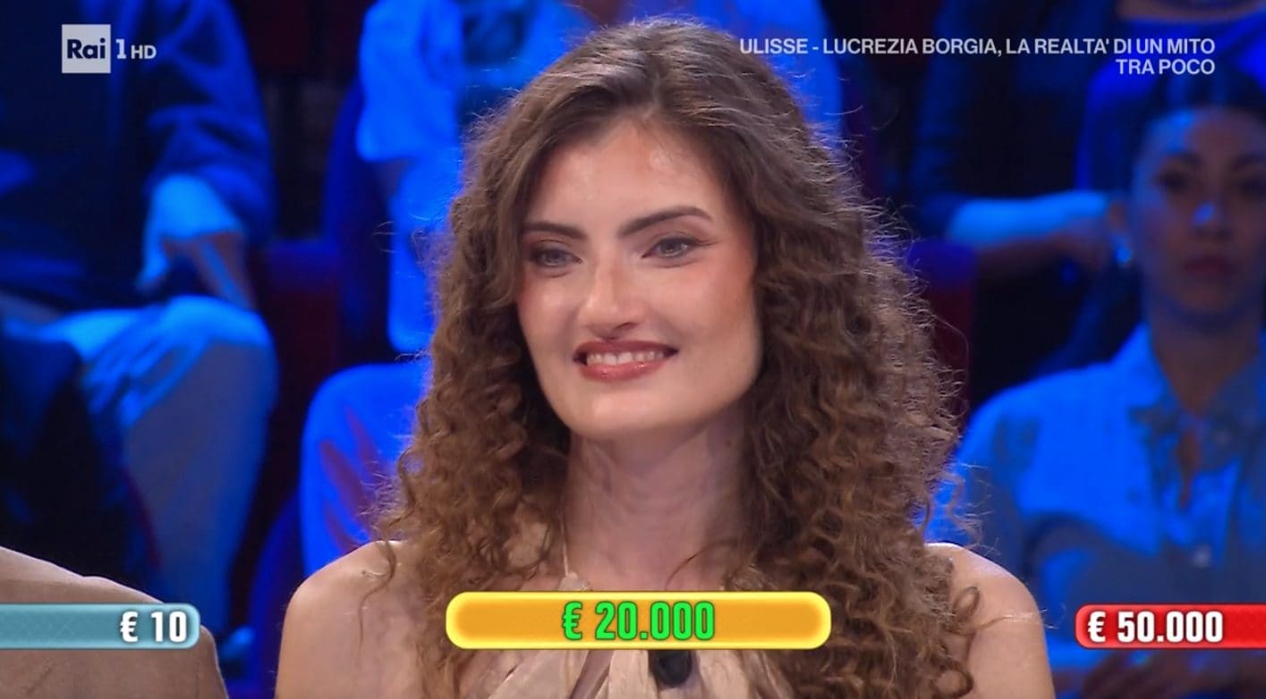Ad Affari Tuoi, Linda accetta 20mila euro: "È una cifra dignitosa", il suo pacco conteneva più del doppio