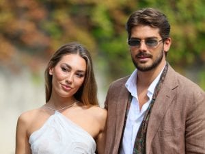 Angela Caloisi e Paolo Crivellin aspettano un figlio, l’annuncio sui social: “Mi viene da piangere”