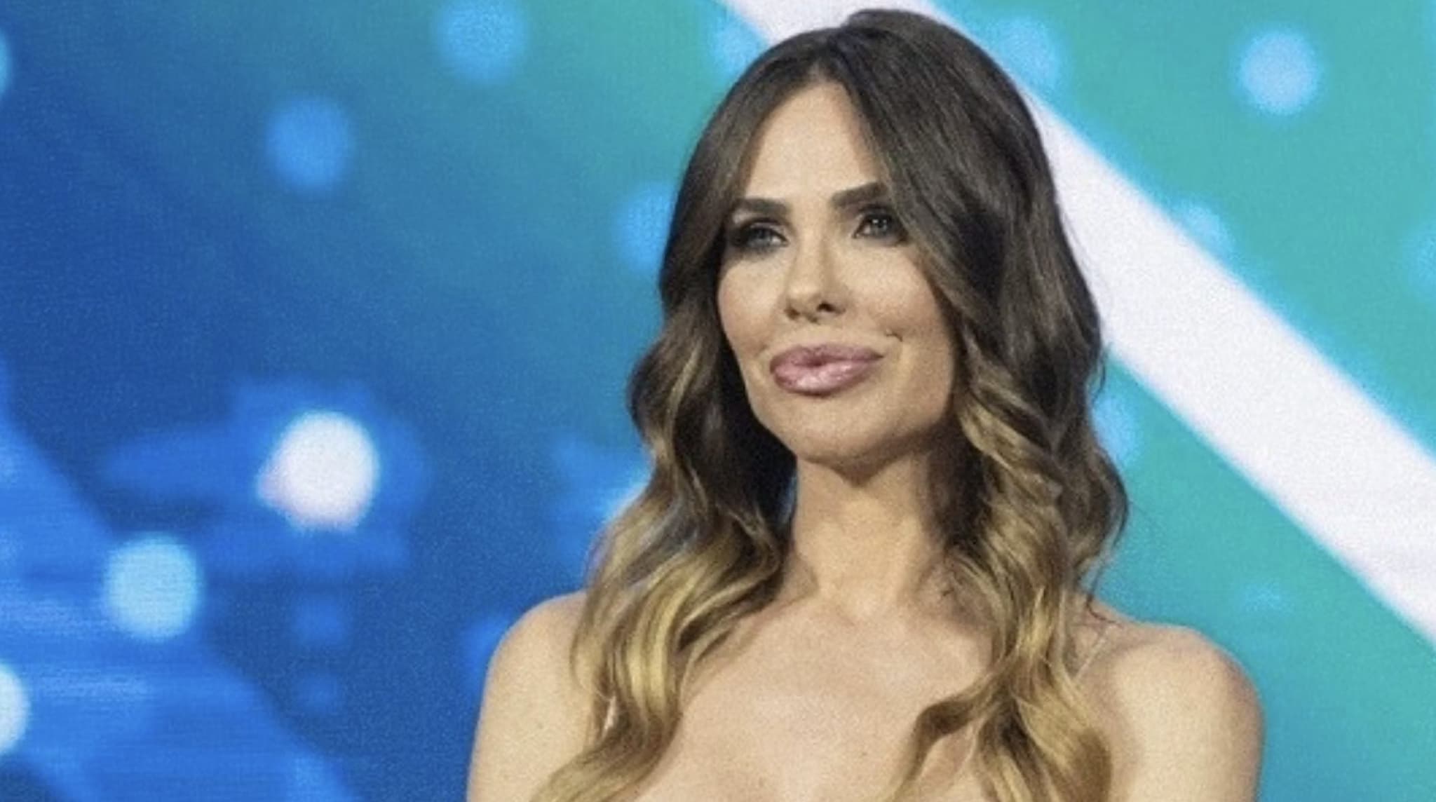 Ascolti tv 15 maggio: vince il GF Vip 2026 (17.6%), MilleunaCover Sanremo fa il 12.8%