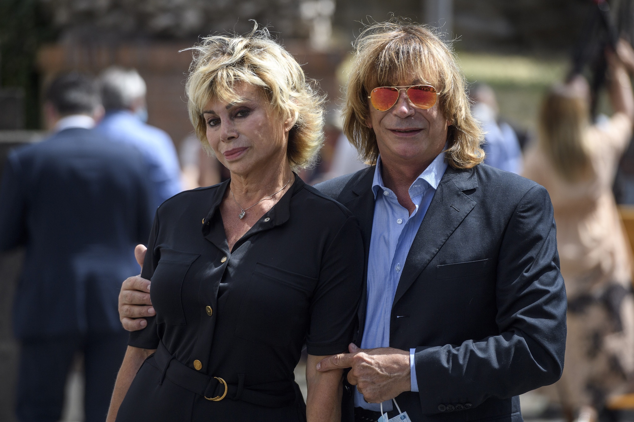 Carmen Russo e il rapporto con Enzo Paolo Turchi: "Il tradimento non è una tragedia, non succede niente"