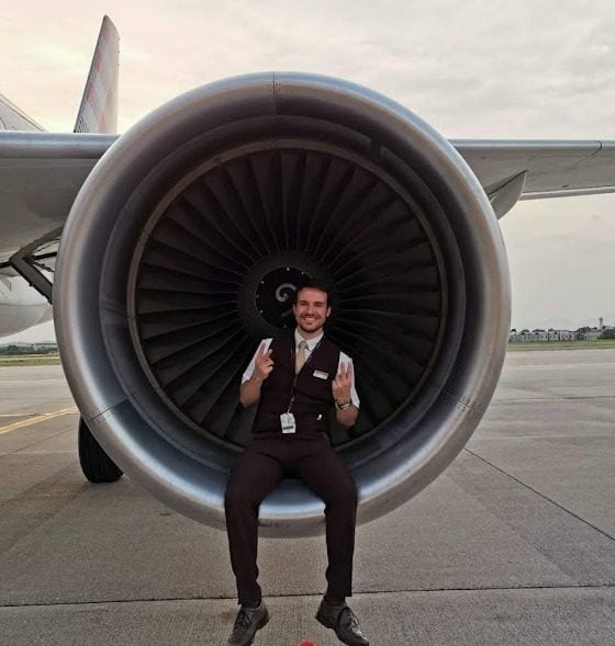 Giovanni Galizia è un assistente di volo non un prete