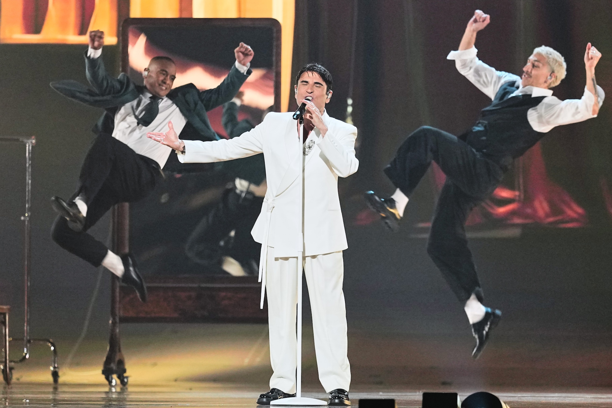 Marcello Sacchetta e la coreografia ideata per Sal Da Vinci