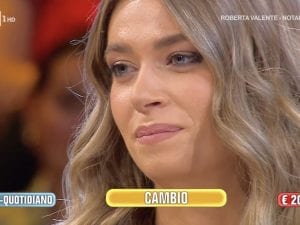 Ad Affari Tuoi, Magdalena si affida alla sorella e rifiuta il cambio: “Per me è stata una seconda mamma”
