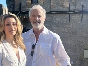 Mel Gibson ha una nuova fidanzata italiana: chi è Antonella Salvucci, fotografata con lui a Roma