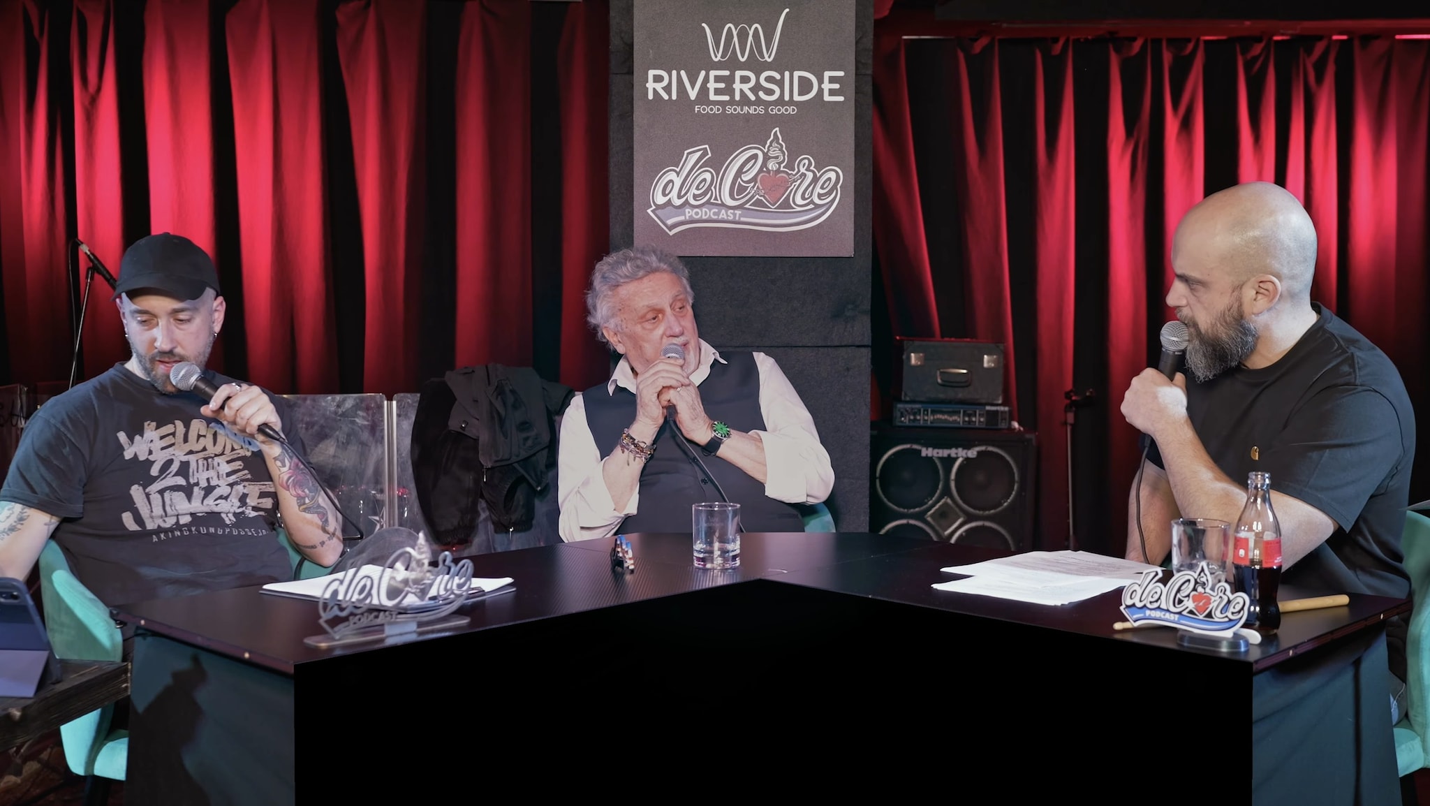 Al De Core Podcast usano l'IA per intervistare Andrea Roncato: "Bancario? Quel ruolo non l'ho mai fatto"