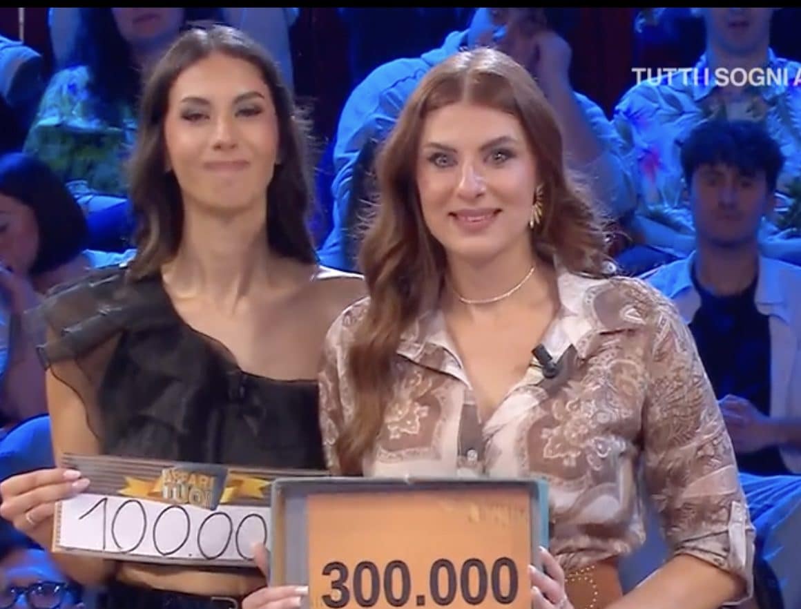Ad Affari Tuoi Vanessa accetta 100mila euro ma nel pacco aveva i 300mila e lei lo sapeva