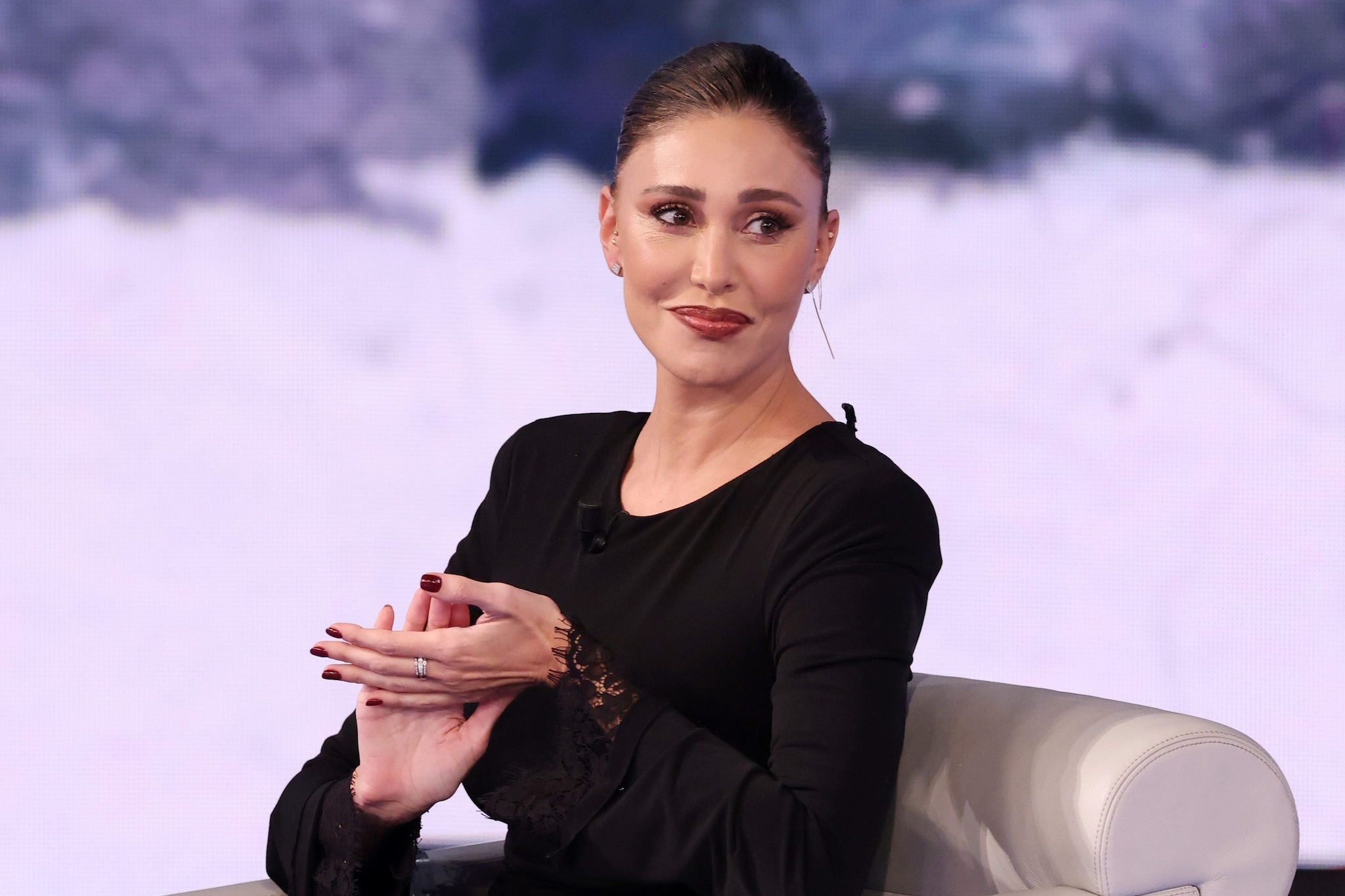 Belen Rodriguez prima del malore: gli attacchi di panico, la conduzione saltata dell'Isola e l'incidente stradale