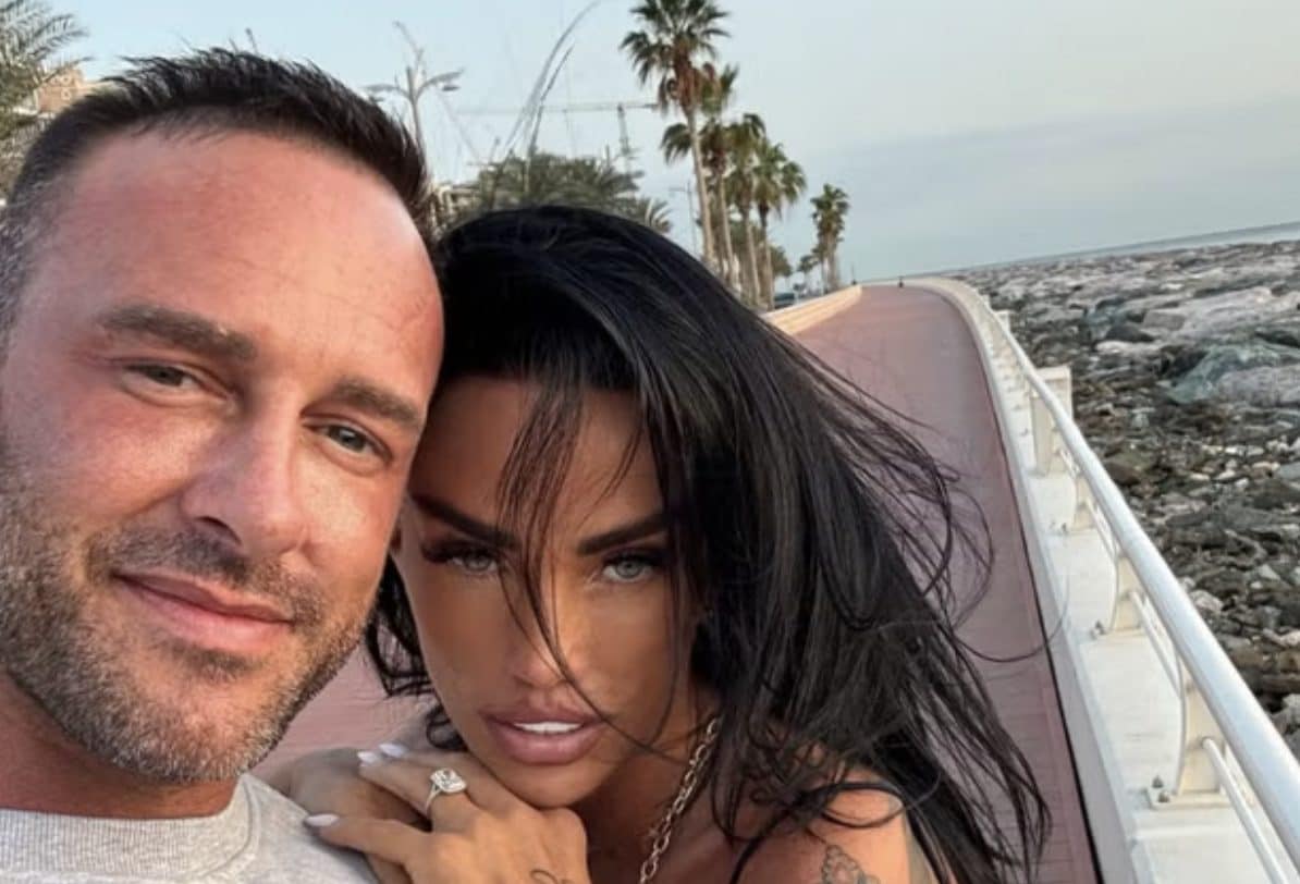 Katie Price e il marito scomparso dopo il matrimonio: indaga l'Interpol, ma c'è il dubbio che sia tutto uno show