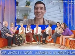 Reunion di Un medico in famiglia in tv: Lino Banfi e Milena Vukotic incontrano i loro nipoti televisivi
