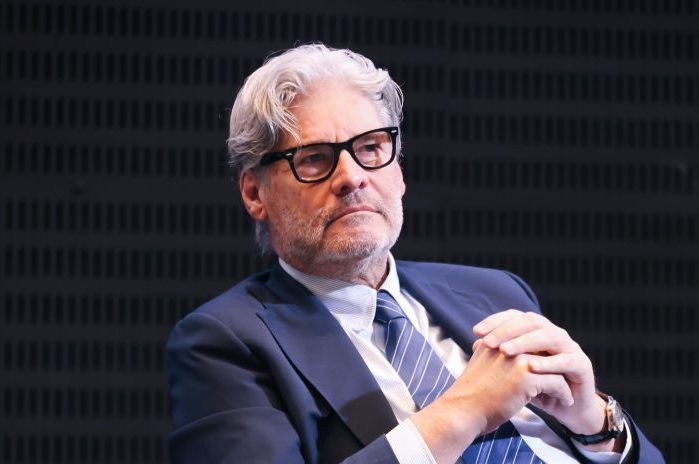 Paolo Del Debbio smentisce le voci di un addio a Mediaset: "Non ho intenzione di andarmene, ricostruzioni fantasiose"