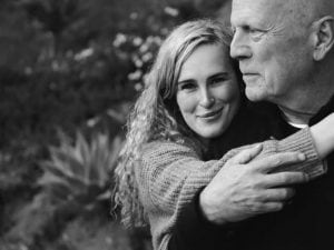 Rumer Willis parla della malattia del padre Bruce: “Gli ha permesso di essere fragile come non era mai stato”