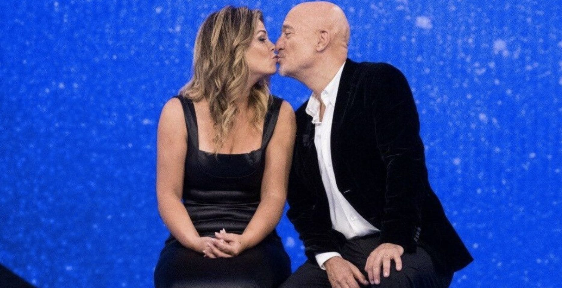 Claudio Bisio e Vanessa Incontrada lasciano Zelig, i motivi dell'addio e la ricerca dei sostituti